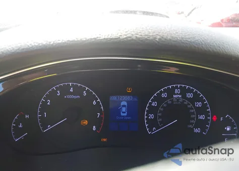 2013 Hyundai Genesis 3.8 z USA, uszkodzony, nr VIN KMHGC4DD9DU225294